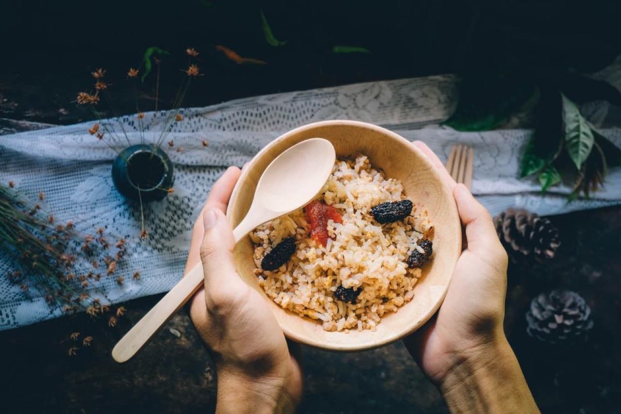 手にした器のある、あたたかな食卓