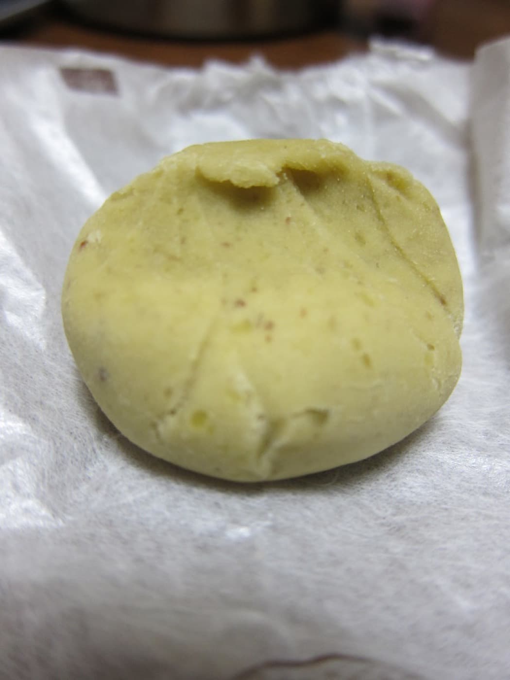 懐紙にのせた栗きんとん